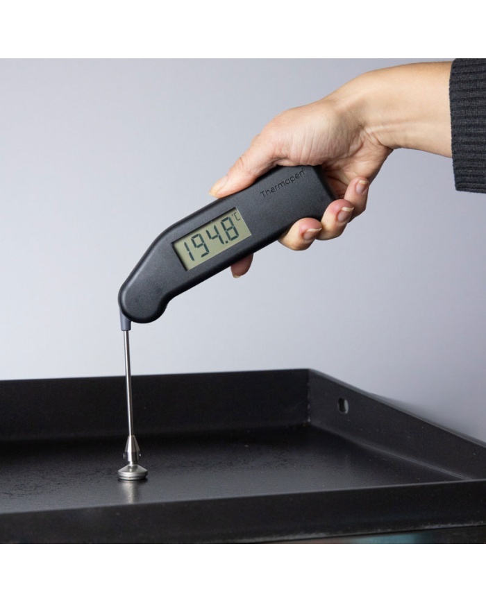 ETI Pro-Surface Thermapen – Svart. Lämplig för mätning på stekbord, etc. Utfällbar ytgivare. -49.9 till 299.9°C