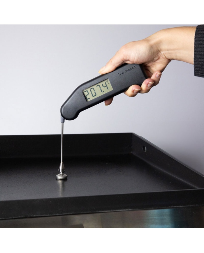 ETI Pro-Surface Thermapen – Svart. Lämplig för mätning på stekbord, etc. Utfällbar ytgivare. -49.9 till 299.9°C