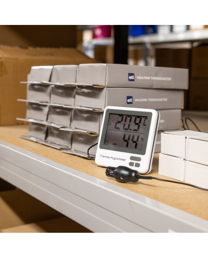 ETI Therma-Hygrometer, mäter temperatur och %RH med 3m extern givare
